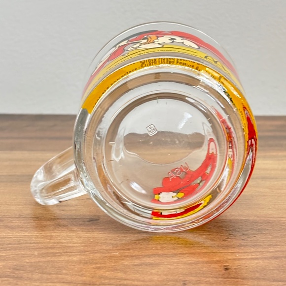 VINTAGE GARFIELD & ODIE Coffee Cup SKATEBOARD Friends 1978 McDonalds Glass Mug - Picture 7 of 7